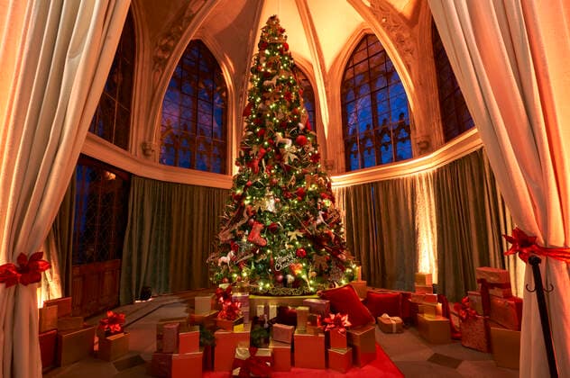 Pressetermin zur Licht- und Musikinstallation Wintermärchen auf Schloss Marienburg. Pattensen, 24.11.2022