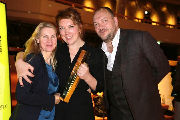 Tanja Schleiff, Lina Beckmann und Charly Hübner bei der Verleihung des Deutschen Theaterpreises Der Faust 2022 im Düsseldorfer Schauspielhaus. Düsseldorf, 26.11.2022