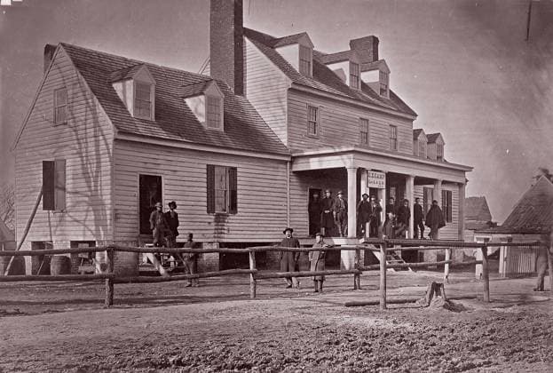 RECORD DATE NOT STATED Headquarters of Capt. E.E. Camp, A.Q.M., at City Point, Virginia, 1861-65. Creator: Andrew Joseph Russell. Copyright:xHeritagexArt HeritagexImagesx IMAGO ,2778394 ! ACHTUNG: AUFNAHMEDATUM GESCHÄTZT!  Copyright:HeritagexArt HeritagexImagesx IMAGO