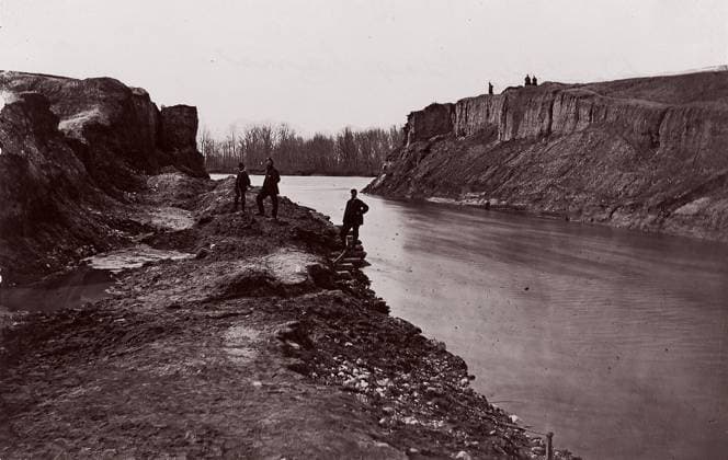 RECORD DATE NOT STATED Dutch Gap Canal, 1865. Creators: Andrew Joseph Russell, Egbert Guy Fowx. Copyright:xHeritagexArt HeritagexImagesx IMAGO ,2778401 ! ACHTUNG: AUFNAHMEDATUM GESCHÄTZT!  Copyright:HeritagexArt HeritagexImagesx IMAGO