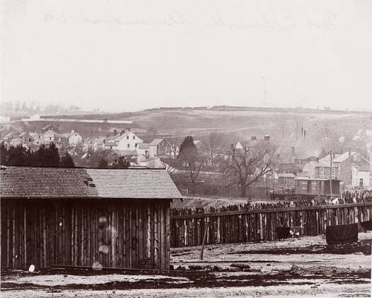RECORD DATE NOT STATED Pontoon Bridge at Deep Bottom, James River, 1864. Creator: Andrew Joseph Russell. Copyright:xHeritagexArt HeritagexImagesx IMAGO ,2778418 ! ACHTUNG: AUFNAHMEDATUM GESCHÄTZT!  Copyright:HeritagexArt HeritagexImagesx IMAGO
