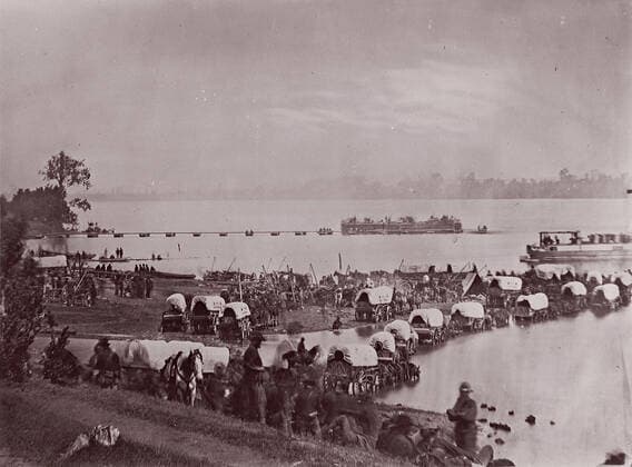 RECORD DATE NOT STATED Wagon Train at Port Royal, Rappahannock River, 1861-65. Creator: Andrew Joseph Russell. Copyright:xHeritagexArt HeritagexImagesx IMAGO ,2778427 ! ACHTUNG: AUFNAHMEDATUM GESCHÄTZT!  Copyright:HeritagexArt HeritagexImagesx IMAGO