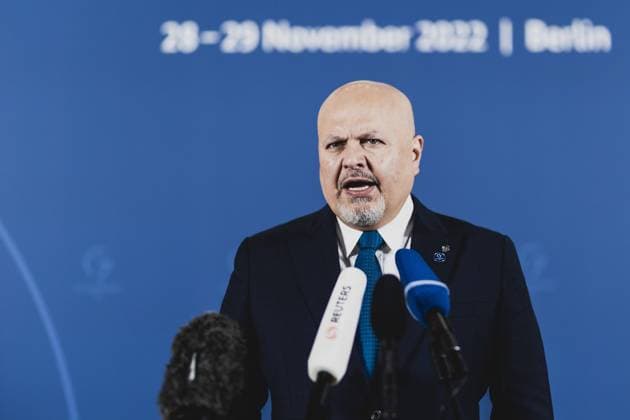 Karim Khan, Cheafanlklaeger des Internationalen Strafgerichtshofs, aufgenommen im Rahmen des Treffens der G7 Justizminister in Berlin, 29.11.2022. Zum ersten Mal ueberhaupt kommen die Justizminister im Format der G7 zusammen. Themenschwerpunkt ist der Krieg in der Ukraine und die Ermittlungen der voelkerstrafrechtlichen Kernverbrechen. Berlin Germany *** Karim Khan, Cheafan Prosecutor of the International Criminal Court, recorded at the G7 Justice Ministers meeting in Berlin, 29 11 2022 For the first time ever, Justice Ministers are meeting in the G7 format The focus is on the war in Ukraine and the investigation of core international crimes Berlin Germany Copyright: xFlorianxGaertnerx