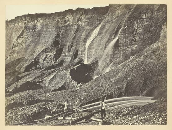 RECORD DATE NOT STATED Hydraulic Gold Mining, Near Dutch Flats, California, C. P. R. R., 1868 69. Creator: Andrew Joseph Russell. Copyright:xHeritagexArt HeritagexImagesx IMAGO ,2840617 ! ACHTUNG: AUFNAHMEDATUM GESCHÄTZT!  Copyright:HeritagexArt HeritagexImagesx IMAGO