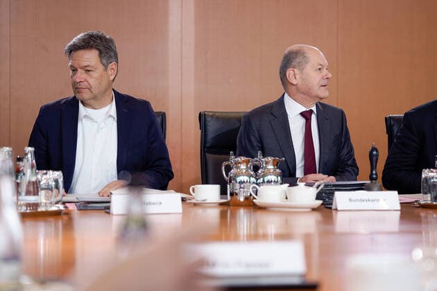 News Themen der Woche KW48 News Bilder des Tages Auftaktbilder im Vorfeld der Kabinettsitzung im Bundeskanzleramt Aktuell,30.11.2022 Berlin, Bundeskanzler Olaf Scholz (SPD) gemeinsam mit Bundeswirtschafts- und Klimaminister Robert Habeck (Gruene) im Vorfeld der Kabinettssitzung, Sitzung des Bundeskabinett im Bundeskanzleramt in Berlin Berlin Berlin Deutschland *** Prelude pictures in the run-up to the cabinet meeting in the Federal Chancellery Current,30 11 2022 Berlin, Chancellor Olaf Scholz SPD together with Federal Minister of Economics and Climate Robert Habeck Gruene in the run-up to the cabinet meeting, meeting of the Federal Cabinet in the Federal Chancellery in Berlin Berlin Germany