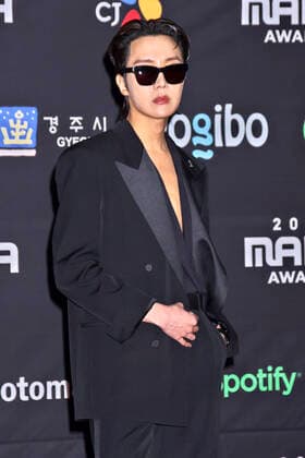 J-Hope von BTS bei der Verleihung der MAMA Awards 2022 im Kyocera Dome. Osaka, 30.11.2022