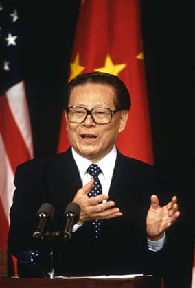November 30, 2022: China s former leader Jiang Zemin, who came to power after the Tiananmen Square protests, has died at 96. A Chinese Communist Party statement said he died of leukaemia and multiple organ failure, in Shanghai, on Wednesday. Jiang presided over a time when China opened up on a vast scale and saw high-speed growth. His death comes as China sees some of its most serious protests since Tiananmen, with many demonstrating against Covid restrictions. FILE IMAGE SHOT ON: October 29, 1997, Washington, District of Columbia, USA: Chinese Premier JIANG ZEMIN talks to media during a press conference while on an official visit to Washington, DC. Washington USA - ZUMAe02_ 19971029_zaf_e02_001 Copyright: xRichardxEllisx