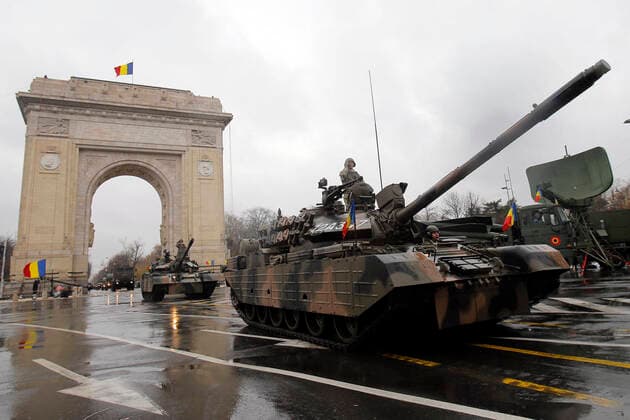 News Themen der Woche KW48 News Bilder des Tages (221201) -- BUCHAREST, Dec. 1, 2022 -- Soldiers attend a military parade celebrating Romania s National Day in Bucharest, Romania, on Dec. 1, 2022. (Photo by Xinhua) ROMANIA-BUCHAREST-NATIONAL DAY-MILITARY PARADE CristianxCristel 