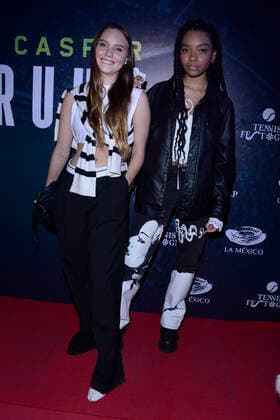 December 1, 2022, Mexico City, Mexico: Sofia and Ivanna Attend at red carpet of Tennis Fest Rafael Nadal V. Casper Ruud at La Mexico bullring. on December 1, 2022 in Mexico City, Mexico. Mexico City Mexico - ZUMAe321 20221202_zia_e321_016 Copyright: xJorgexGonzalez xEyepixxGroupx