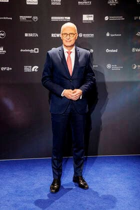 02.12.2022. Düsseldorf. Dr. Peter Tschentscher bei der Verleihung zum 15. Deutschen Nachhaltigkeitspreis im Düsseldorfer Maritim Hotel. Düsseldorf Maritim Hotel Nordrhein-Westfalen Deutschland