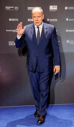 02.12.2022. Düsseldorf. S. D. Fürst Albert II. von Monaco bei der Verleihung zum 15. Deutschen Nachhaltigkeitspreis im Düsseldorfer Maritim Hotel. Düsseldorf Maritim Hotel Nordrhein-Westfalen Deutschland