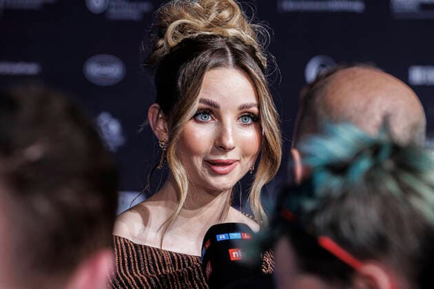 02.12.2022. Düsseldorf. Model Anna Hiltrop bei der Verleihung zum 15. Deutschen Nachhaltigkeitspreis im Düsseldorfer Maritim Hotel. Düsseldorf Maritim Hotel Nordrhein-Westfalen Deutschland
