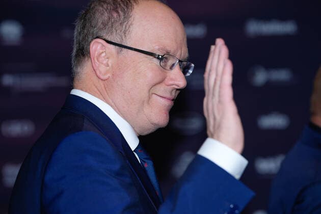 15. Deutscher Nachhaltigkeitspreis in Duesseldorf S.D. Fuerst Albert II. von Monaco der Ehrenpreistraeger im Portrait auf dem Roten Teppich auf dem 15. Deutscher Nachhaltigkeitspreis im Maritim Hotel in Duesseldorf Duesseldorf Nordrhein-Westfalen Deutschland