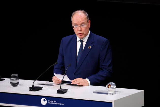 Fürst Albert II. von Monaco bei der Verleihung des 15. Deutschen Nachhaltigkeitspreises 2022 im Maritim Hotel. Düsseldorf, 02.12.2022 NRW Deutschland Copyright: xChristophxHardtx