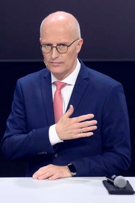 Peter Tschentscher bei der Verleihung des 15. Deutschen Nachhaltigkeitspreises 2022 im Maritim Hotel. Düsseldorf, 02.12.2022
