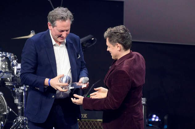 Eckart von Hirschhausen und Michael Patrick Kelly bei der Verleihung des 15. Deutschen Nachhaltigkeitspreises 2022 im Maritim Hotel. Düsseldorf, 02.12.2022