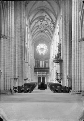 RECORD DATE NOT STATED View to the organ stand after the restoration, Uppsala Cathedral, Uppsala 1911. View to the organ stand after the restoration, Uppsala Cathedral, Uppsala 1911 Copyright: xpiemagsx upplpie13012022-682 !ACHTUNG AUFNAHMEDATUM GESCHÄTZT!