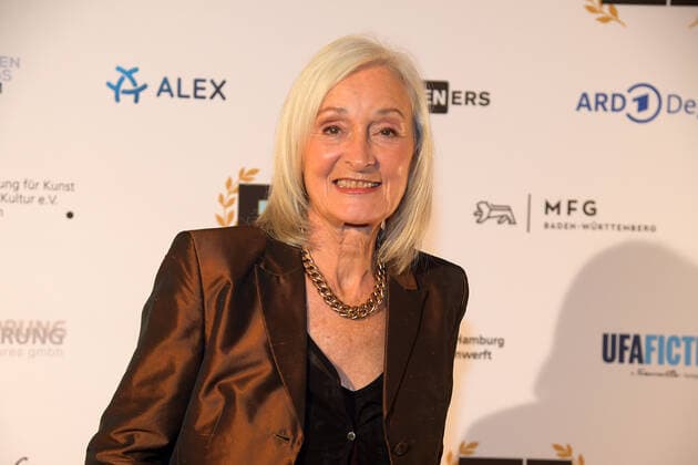 Verleihung der DAfFNE-Auszeichnung 2022 Eleonore Weisgerber Ankunft zur Verleihung der DAfFNE-Deutsche Akademie für Fernsehen, Auszeichnung 2022 im Meistersall in Berlin am 03.12.2022