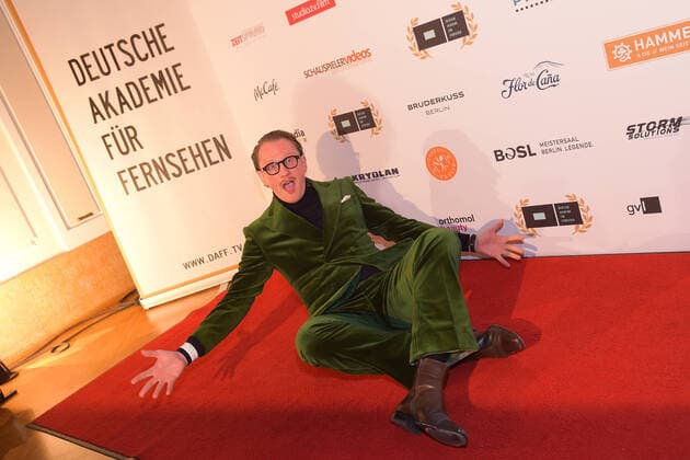 Entertainment Themen der Woche KW48 Entertainment Bilder des Tages Verleihung der DAfFNE-Auszeichnung 2022 Jan-Henrik Scheper-Stuke Ankunft zur Verleihung der DAfFNE-Deutsche Akademie für Fernsehen, Auszeichnung 2022 im Meistersall in Berlin am 03.12.2022 *** DAfFNE Award 2022 Jan Henrik Scheper Stuke Arrival to the DAfFNE German Academy of Television, Award 2022 at the Meistersall in Berlin on 03 12 2022. Photopress Mueller