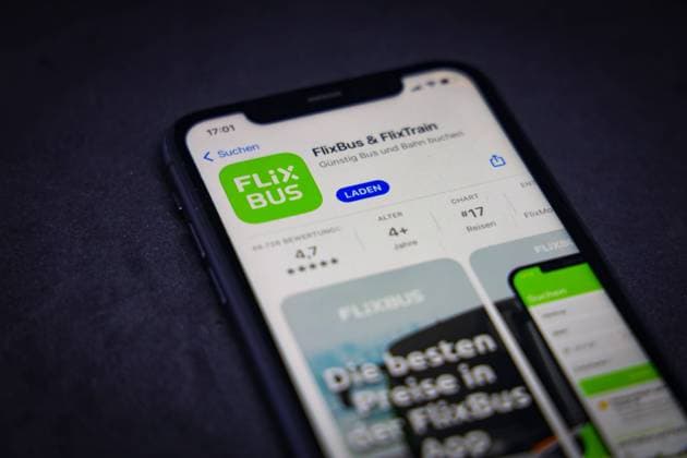 App Store - Apple 30.10.2022: Apple App Store auf einem iPhone. Verkehrs Apps. FlixBus & Flixtrain *** App Store Apple 30 10 2022 Apple App Store on an iPhone traffic apps FlixBus Flixtrain