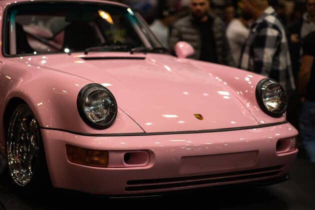 News Themen der Woche KW48 Essen 54. Essen Motor Show Classic und Prestige Salon, 03.12.2022, 54. Essen Motor Show Classic und Prestige Salon, Porsche in rosa, 03.12.2022, *** Essen 54 Essen Motor Show Classic and Prestige Salon, 03 12 2022, 54 Essen Motor Show Classic and Prestige Salon, Porsche in pink, 03 12 2022, Copyright: xEibner-Pressefoto DimitrixDrofitx EP_ddh