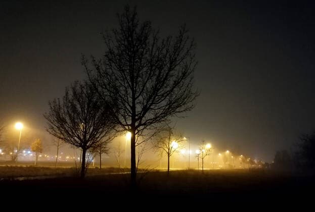 RECORD DATE NOT STATED Berlin - Deutschland. Nebel liegt über Stadt und Land. *** Berlin Germany fog lies over city and countryside