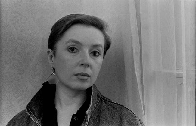 Simone von Zglinitzki DDR, Berlin, 14.3.1988, Portrait der Schauspielerin Simone von Zglinitzki, Deutsches Theater, (Fernsehfilm Stunde der Wahrheit), Â *** Simone von Zglinitzki GDR, Berlin, 14 3 1988, portrait of the actress Simone von Zglinitzki, Deutsches Theater, television film Stunde der Wahrheit , Â