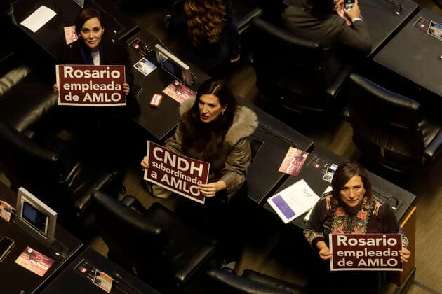 Human rights president appears before the Mexican Senate December 7, 2022, Mexico City, Mexico: Senators Lilly Tellez, Kenia Lopez and Xochitl Galvez show banners during the appearance of the president of the National Human Rights Commission, Rosario Piedra Ibarra, at the Mexican Senate in Mexico City . on December 7, 2022 in Mexico City, Mexico. (Photo by Luis Barron Eyepix Group). Copyright: xLuisxBarronx xEyepixxGroupx LB_20221207_CNDH5