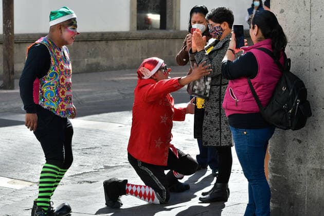 National Clown Day is celebrated in Toluca December 08 in Toluca, Mexico : As part of the celebrations of the national day of the clown on December 10, Toluca clowns came to the Cathedral of San Jose to hear mass and then with dances and performance walked through the main streets of downtown. on December 08 in Toluca, MÃ xico. (Photo by Arturo Hernandez Eyepix Group) Copyright: xArturoxHernandezx xEyepixxGroupx _AHS8598