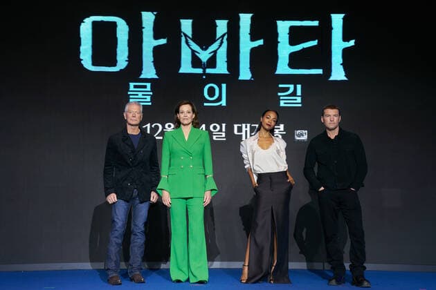 Avatar: The Way of Water film press conference SEOUL, SOUTH KOREA, DEC 09: Actors Stephen Lang, Sigourney Weaver, Zoe Saldana, Sam Worthington during Avatar: The Way of Water film press conference at the Conrad Seoul Hotel in Seoul, South Korea, on December 09, 2022. Seoul the Conrad Seoul Hotel South Korea 7693_266853 Copyright: xStevexChoxKyewoong PentaxPressx