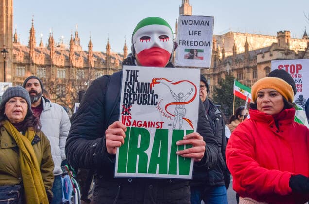 December 10, 2022, London, England, United Kingdom: Protesters in Parliament Square. Thousands of protesters marched in Westminster demanding freedom for Iran, a change of regime and justice for Mahsa Amini and other victims of the Iranian regime, and called on the UK Government to close down the Iranian Embassy. London United Kingdom - ZUMAv130 20221210_zip_v130_036 Copyright: xVukxValcicx