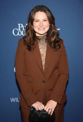 11 December 2022 beverly Hills, California - Katie Lowes. Public Counsel s Annual William O. Douglas Award Dinner Celebrating Viola Davis held at The Beverly Hilton in Beverly Hills. Beverly Hills USA - ZUMAa123 20221211_zaa_a123_007 Copyright: xFSx