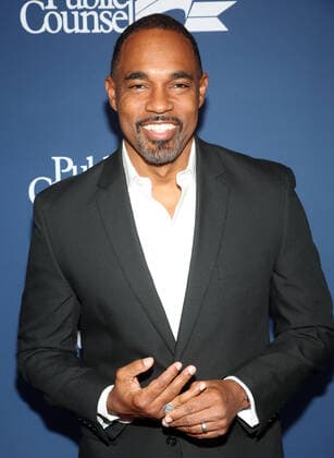Public Counsel s Annual William O. Douglas Award Dinner Celebrating Viola Davis at The Beverly Hilton - Arrivals Featuring: Jason Winston George Where: Los Angeles, California, United States When: 11 Dec 2022 Credit: Faye s Vision Cover Images Copyright: xx 52273298 EDITORIAL USE ONLY. NOT FOR USE BY NEWSPAPERS BASED IN THE UK.