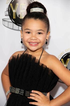 Serenity Grace Russell bei der Verleihung der 7. Young Entertainer Awards im Universal Sheraton Hotel. Universal City, 11.12.2022