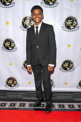 Peyton R. Perrine III. bei der Verleihung der 7. Young Entertainer Awards im Universal Sheraton Hotel. Universal City, 11.12.2022