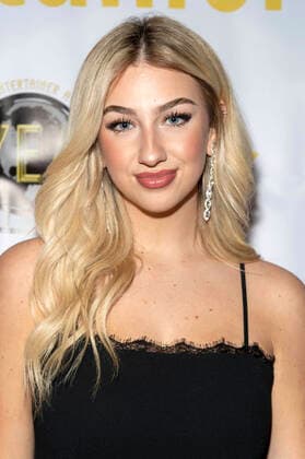 Presley Tennant bei der Verleihung der 7. Young Entertainer Awards im Universal Sheraton Hotel. Universal City, 11.12.2022