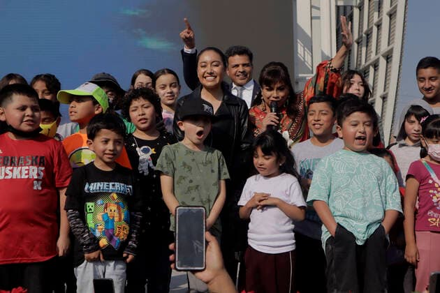 Unveiling Of A Mural Of Mexican Astronaut Katya Echazarreta In Mexico City Katya Echazarreta, the first Mexican woman to travel to space in June 2022 on the Blue Origin NS-21 mission aboard NASA s New Shepard spacecraft, meets with children inside the Utopia Ship in Iztapalapa, Mexico City. Mexico City Mexico City Mexico  Copyright: xGerardoxVieyrax originalFilename: vieyra-notitle221212_npZ2B.jpg