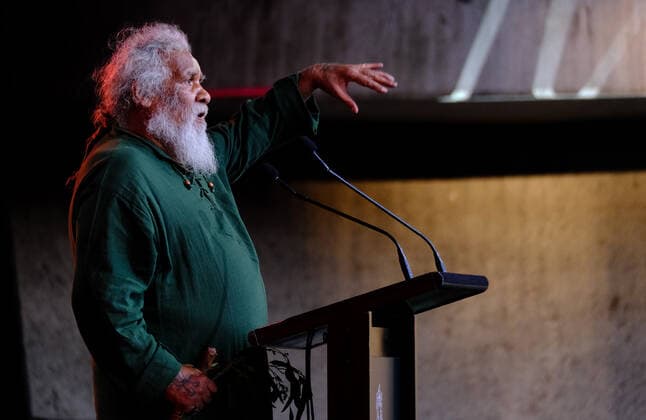 UNCLE ARCHIE ROACH STATE MEMORIAL, Uncle Talgium ??Choco? Howard Edwards is seen at the State Memorial Service to celebrate the life and music of Australian singer Uncle Archie Roach at the Sidney Myer Music Bowl in Melbourne, Thursday, December 15, 2022. The 66-year-old Gunditjmara-Bundjalung elder rose to prominence with the release of his debut single Took the Children Away in 1990 and was inducted into the ARIA Hall of Fame in 2020. ( NO ARCHIVING, EDITORIAL USE ONLY, NO USE IN BOOKS WITHOUT CONSENT MELBOURNE VICTORIA AUSTRALIA  Copyright: xLUISxASCUIx 20221215001742934932