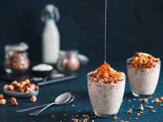 Gingerbread coconut overnight oats Gingerbread coconut overnight oatmeal served with granola,pecan,honey.Recipe and idea healthy vegan breakfast - plant-based milk overnight oats with chia and gingerbread spices cinnamon, nutmeg,ginger Copyright: xZoonar.com OlgaxSergeevax 14271749