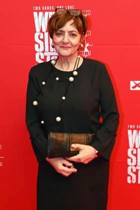 Despina Pajanou bei der Weltpremiere der Neuinszenierung des Musicals West Side Story im Deutschen Theater. München, 16.12.2022 *** Despina Pajanou at the world premiere of the new production of the musical West Side Story at the Deutsches Theater in Munich, 16 12 2022 Foto:xR.xHeinex xFuturexImage