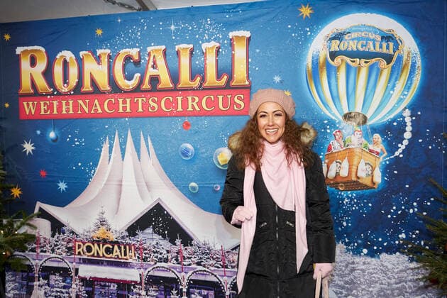 Bilder des Jahres 2022, Entertainment 12 Dezember Entertainment Themen der Woche KW50 Entertainment Bilder des Tages Anastasia Zampounids - Premiere des Roncalli Weihnachtscircus in Berlin am 17.12.2022. Roncalli Weihnachtscircus *** Anastasia Zampounids premiere of the Roncalli Christmas Circus in Berlin on 17 12 2022 Roncalli Christmas Circus