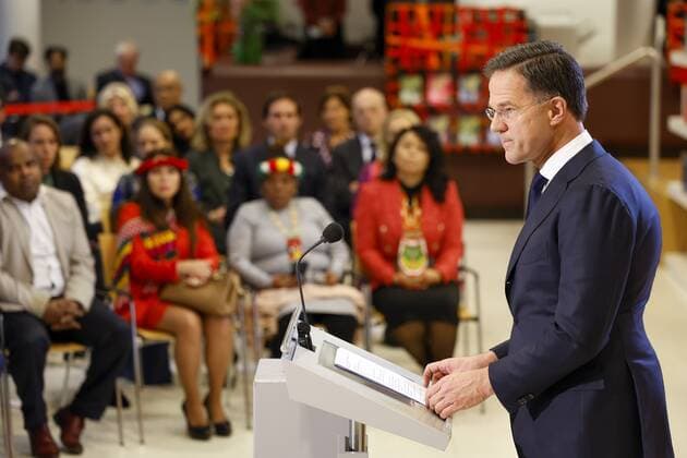 Den Haag, Mark Rutte entschuldigt für die Rolle der Niederlande in der Geschichte der Sklaverei Dutch Prime Minister Mark Rutte gives a speech in which a government response is given to the report Chains of the Past by the Advisory Board Dialogue Group Slavery Past. Rutte gave the speech at the National Archives in The Hague, The Netherlands, December 19, 2022. ANP ROBIN VAN LONKHUIJSEN netherlands out - belgium out