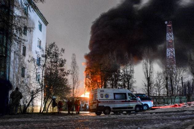 December 19, 2022, Kyiv, Ukraine: A critical power infrastructure object burns after a Russian drone attack near a residential building in Kyiv. As a result of the night attack by drones in the Kyiv region, infrastructure facilities and private houses were damaged - the head of the Kyiv military administration said. Kyiv Ukraine - ZUMAs197 20221219_zaa_s197_043 Copyright: xAleksandrxGusevx