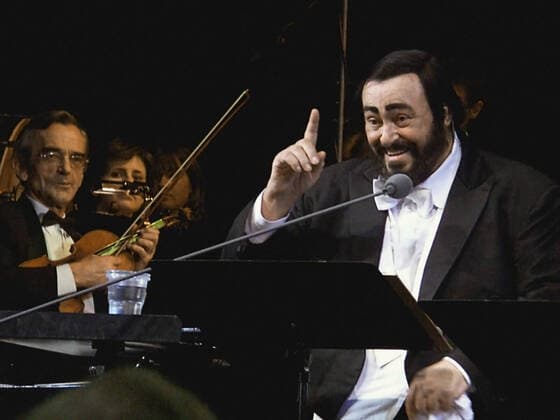 PAVAROTTI CONCERT MOSCOW FARE-WELL 154412 21.12.2003 The world s most renowned tenor Luciano Pavarotti gives his last concert on the stage pf the Grand Kremlin Palace in Moscow, thus beginning his fare-well tour about the European cities. Dmitry Korobeinikov Sputnik Moscow Russia  Copyright: xDmitryxKorobeinikovx