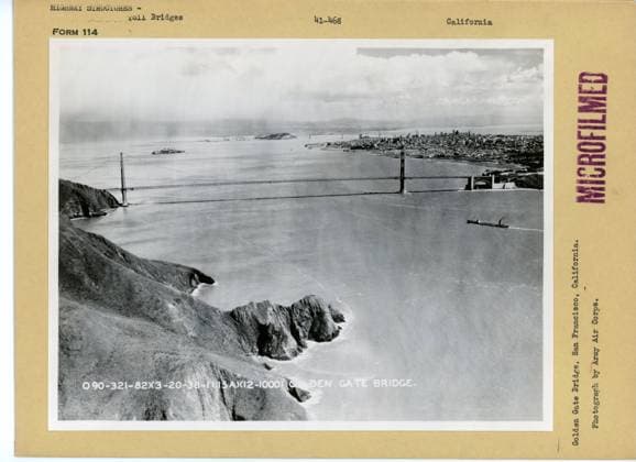 RECORD DATE NOT STATED Golden Gate Bridge, San Francisco, California. Original caption: Golden Gate Bridge, San Francisco, California. Photograph by Army Air Corps. State: California. Place: San Francisco. Copyright: xpiemagsx naraburpubroadspie181222-5830 !ACHTUNG AUFNAHMEDATUM GESCHÄTZT!