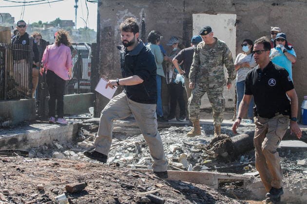 Bilder des Jahres 2022, News 12 Dezember News Themen der Woche KW51 News Bilder des Tages Vina del Mar, 23 de Diciembre de 2022 Presidente Gabriel Boric visita Sectores altos de la ciudad tras la noche donde un incendio afecto a mas de 400 casas. Cristobal Basaure Aton Chile, Vina del mar Chile Aton_668172 *** Vina del Mar, December 23, 2022 President Gabriel Boric visits Sectores altos of the city after the night where a fire affected more than 400 houses Cristobal Basaure Aton Chile, Vina del Mar Chile Aton 668172  Copyright: CristobalxBasaure AtonxChile
