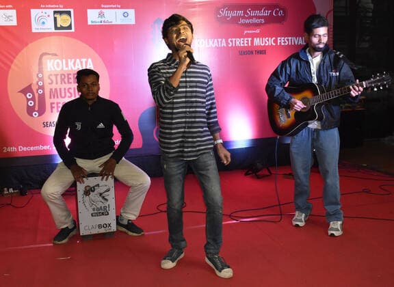 Kolkata Street Music Festival 2022 Kolkata Street Music Festival is back again with its third edition. It is a grand celebration of the street Musicians across Bengal. This event was presented by Shyam Sundar Co. Jewelers and held at Spice and Sauces, ICCR outlet, Kolkata. Kolkata West Bengal India Copyright: SayantanxChakraborty