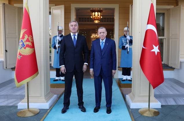 News Themen der Woche KW52 News Bilder des Tages Turkish President Recep Tayyip Erdogan meets with the President of the Republic of Montenegro, Milo Djukanovic, in Istanbul Turkish President Recep Tayyip Erdogan meets with the President of the Republic of Montenegro, Milo Djukanovic, in Istanbul on Decemeber 30, 2022. Photo by Turkish presidency apaimages Istanbul Istanbul Turkey 301222_ISTANBUL_TPO_00 (2) Copyright: xapaimagesxTurkishxpresidencyx xapaimagesx
