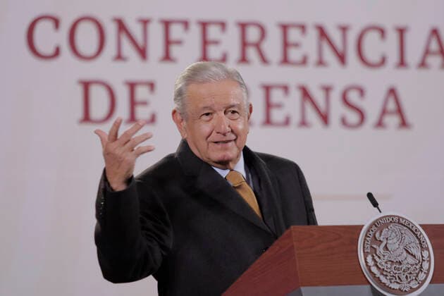 News Bilder des Tages AndrÃ s Manuel Lopez Obrador, President Of Mexico, Holds His Last Mananera (press Conference) Of The Year 2022. He Will Continue With The Same Daily Dynamic Until The End Of His Mandate. Andres Manuel Lopez Obrador, President of Mexico, during his last mornings (press conference) number 1017 of the year 2022 at the National Palace in Mexico City. He will continue with the same daily dynamic until the end of his mandate. The Mexican president estimated that, for the rest of his six-year term, the country will grow at an annual rate of 3% in order for the country to recover from the fall generated by the pandemic. He also announced the upcoming inauguration of the Mexico-Toluca Interurban Train, 10 years after his predecessor, Enrique Pe  Copyright: xGerardoxVieyrax originalFilename: vieyra-notitle221230_npCyn.jpg