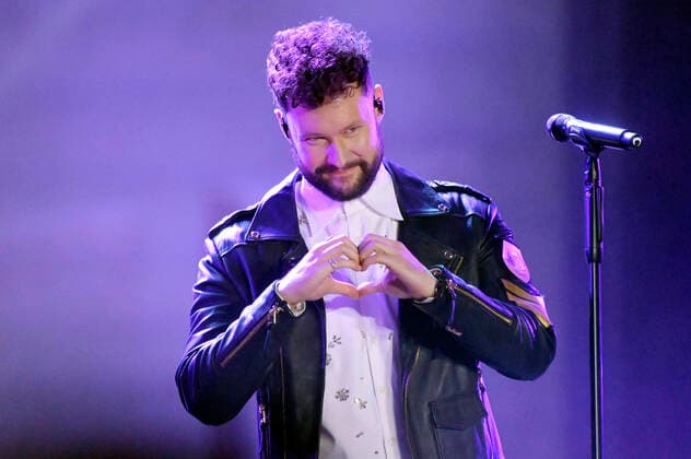 Entertainment Themen der Woche KW52 Calum Scott in der Silvestershow Celebrate at the Gate - Willkommen 2023 am Brandenburger Tor. Berlin, 31.12.2022 *** Calum Scott in the New Years Eve show Celebrate at the Gate Welcome 2023 at the Brandenburg Gate Berlin, 31 12 2022. Foto:xF.xKernx xFuturexImage